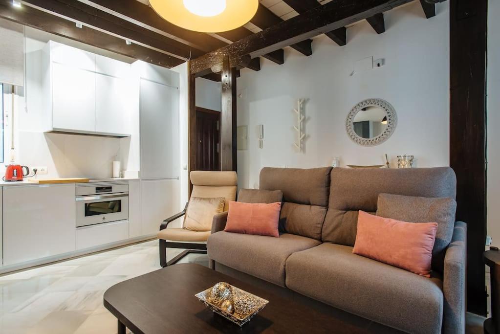 סביליה Ad2B Apartment, 300M From Cathedral With 2Br מראה חיצוני תמונה