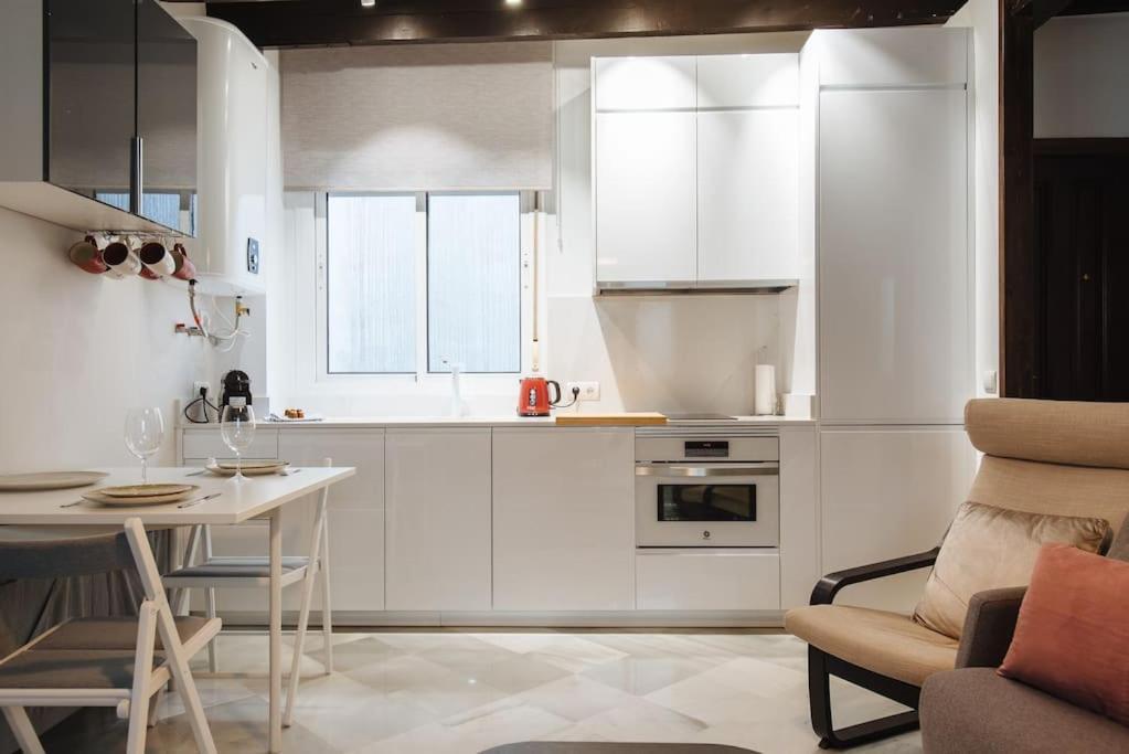 סביליה Ad2B Apartment, 300M From Cathedral With 2Br מראה חיצוני תמונה