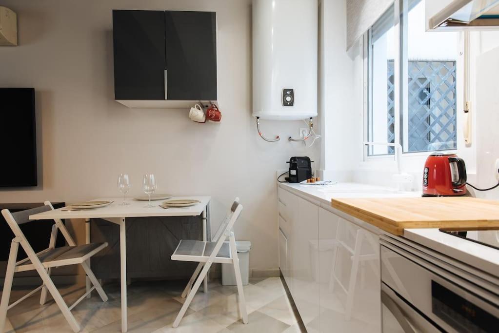סביליה Ad2B Apartment, 300M From Cathedral With 2Br מראה חיצוני תמונה