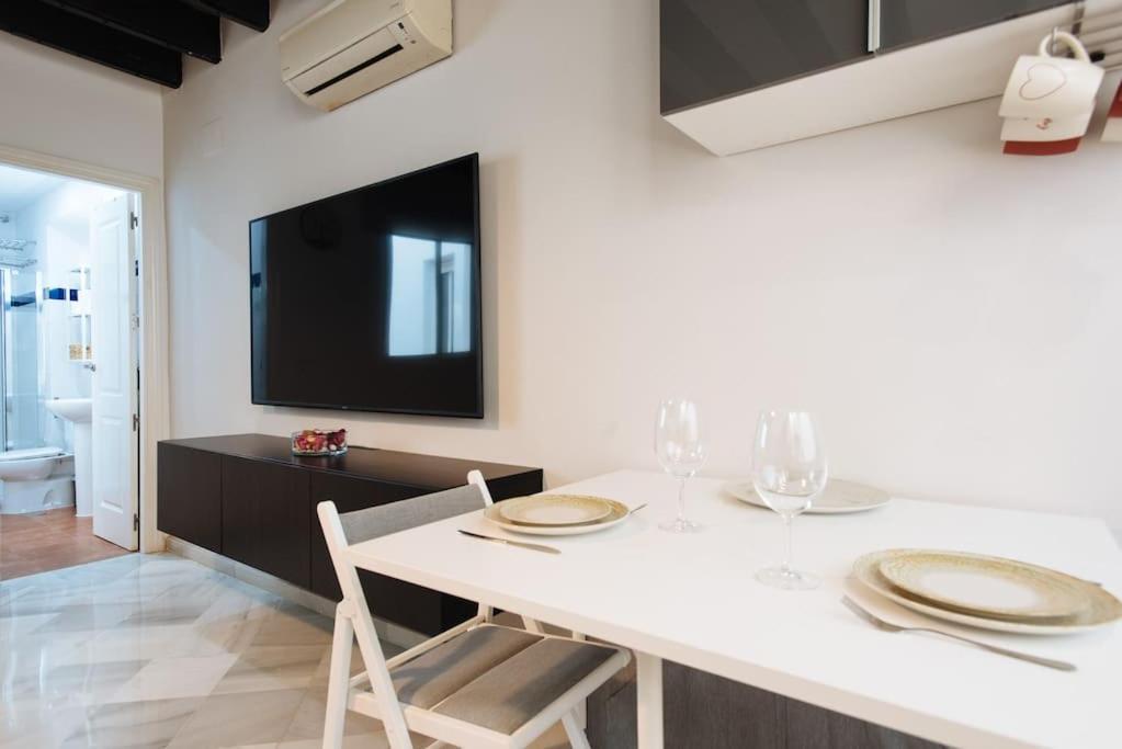 סביליה Ad2B Apartment, 300M From Cathedral With 2Br מראה חיצוני תמונה